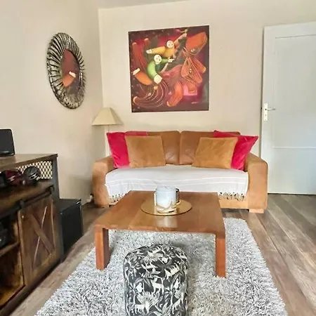 Apartman Joli 2 Pieces Avec Grand Jardin *